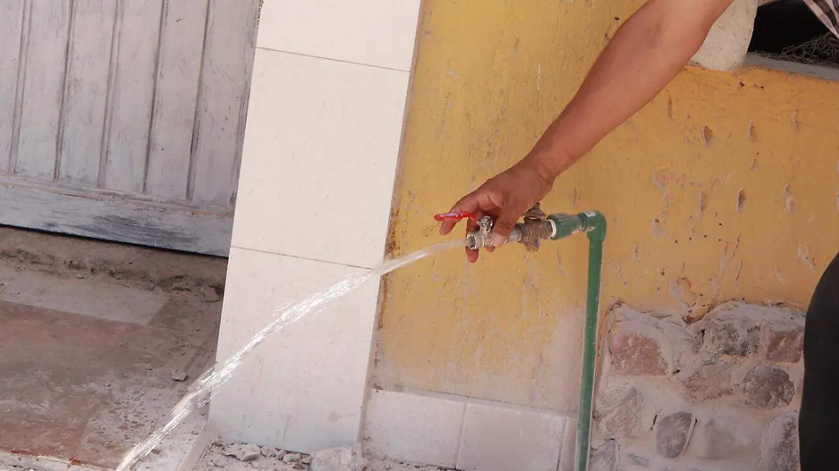 LISTOS 50 MDP PARA LLEVAR SERVICIO DE AGUA POTABLE Y DRENAJE A ESCALERILLAS 1